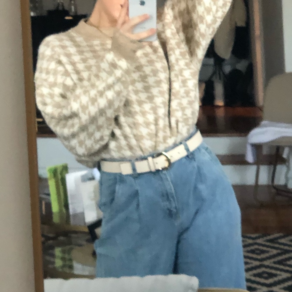 Meet your Posher, Jasmine